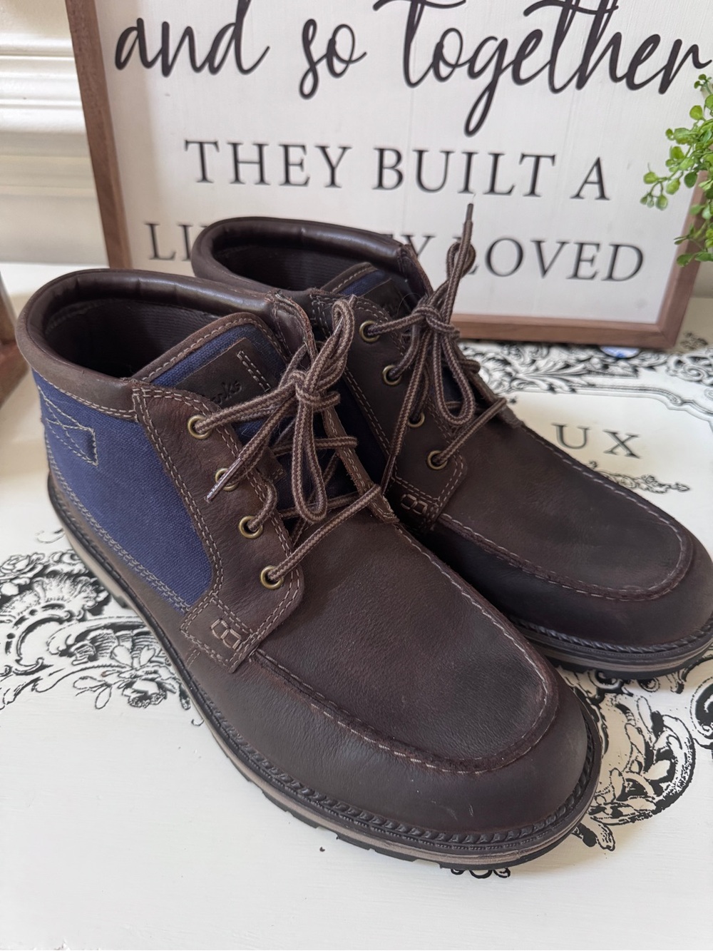Clarks Waterproof boots. Men's 11.5 US like new!